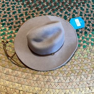 NWT SunDay Afternoons Womens hat